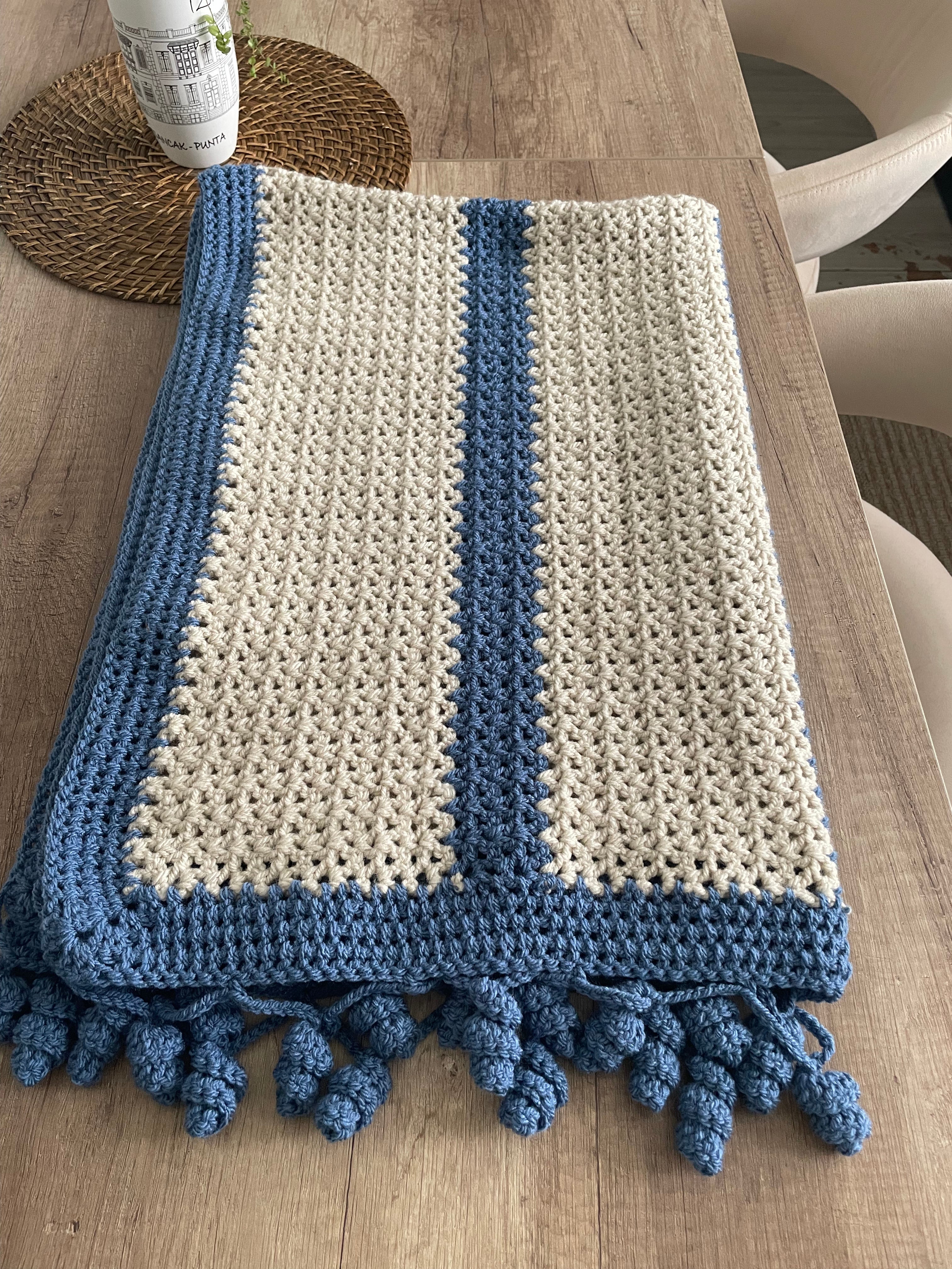 Cream & Dusty Blue Crochet Throw – 80 x 110 cm